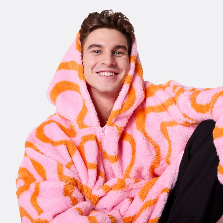 Vaaleanpunainen aaltoileva Teddy HappyHoodie