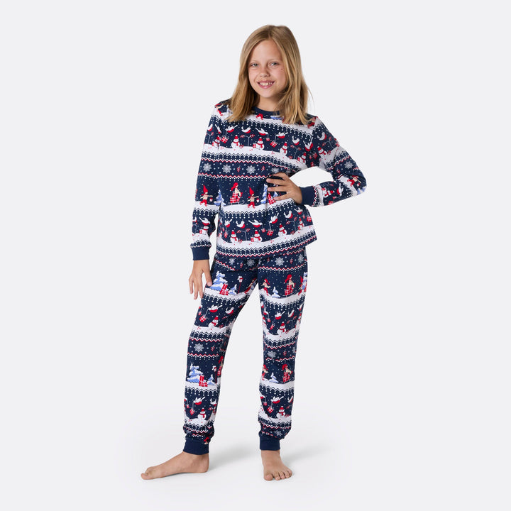 Lasten joulupyjama joulumaisema