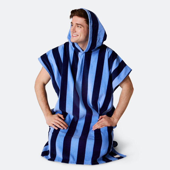 Raidallinen sininen Kylpyponcho