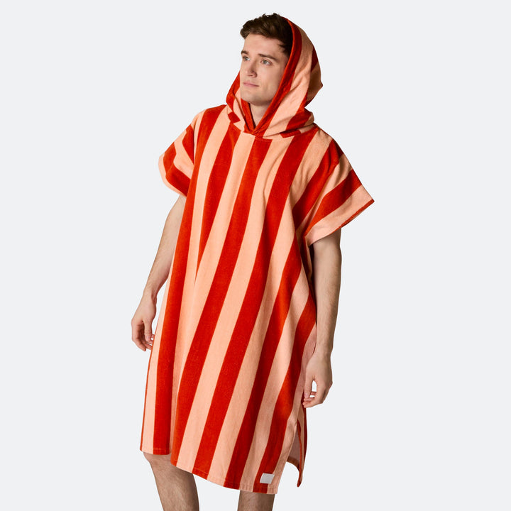 Raidallinen punainen Kylpyponcho