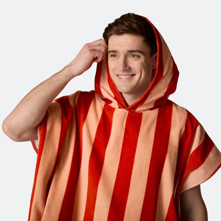 Raidallinen punainen Kylpyponcho