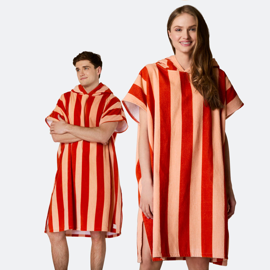Raidallinen punainen Kylpyponcho