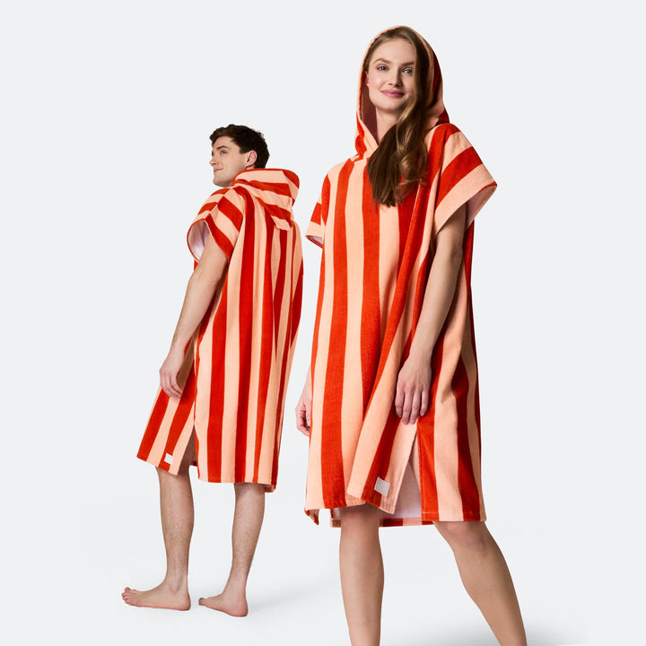 Raidallinen punainen Kylpyponcho